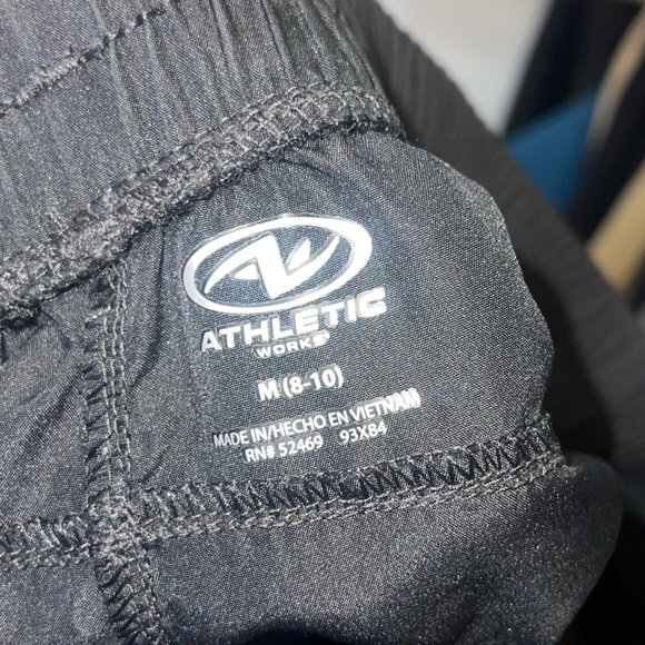 BLACK RUNNING SHORTS - Picture 3 of 3